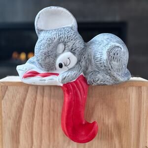 1987 Vintage Mouse Stocking Holder, House of Lloyd Christmas Around the World